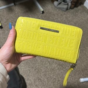 Steve Madden, yellow wallet, wristlet